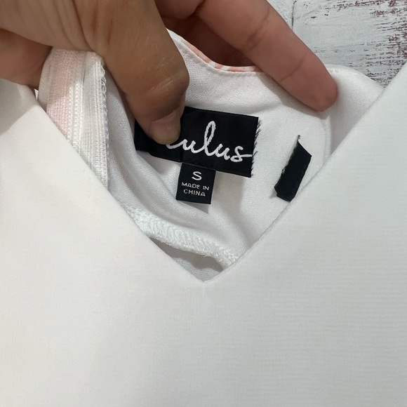 Lulus wedding guest floral ruffle dress size small - Picture 5 of 7